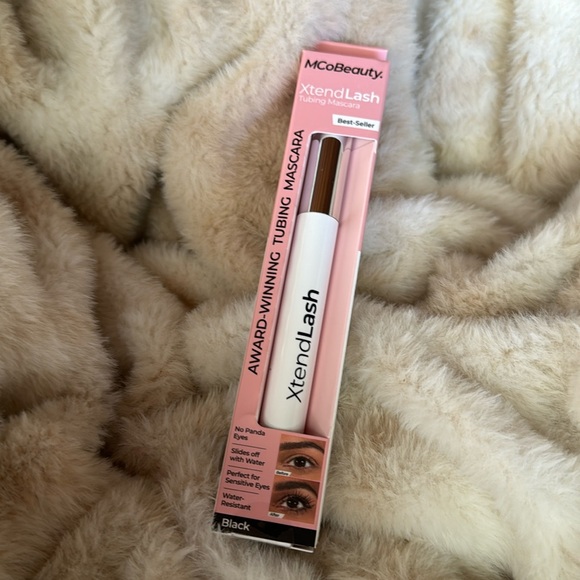New MCoBeauty Xtend Lash Mascara - Picture 1 of 1